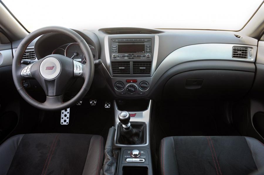  Subaru Impreza WRX STI Special Edition 2010 года  (фото 18 из 55)